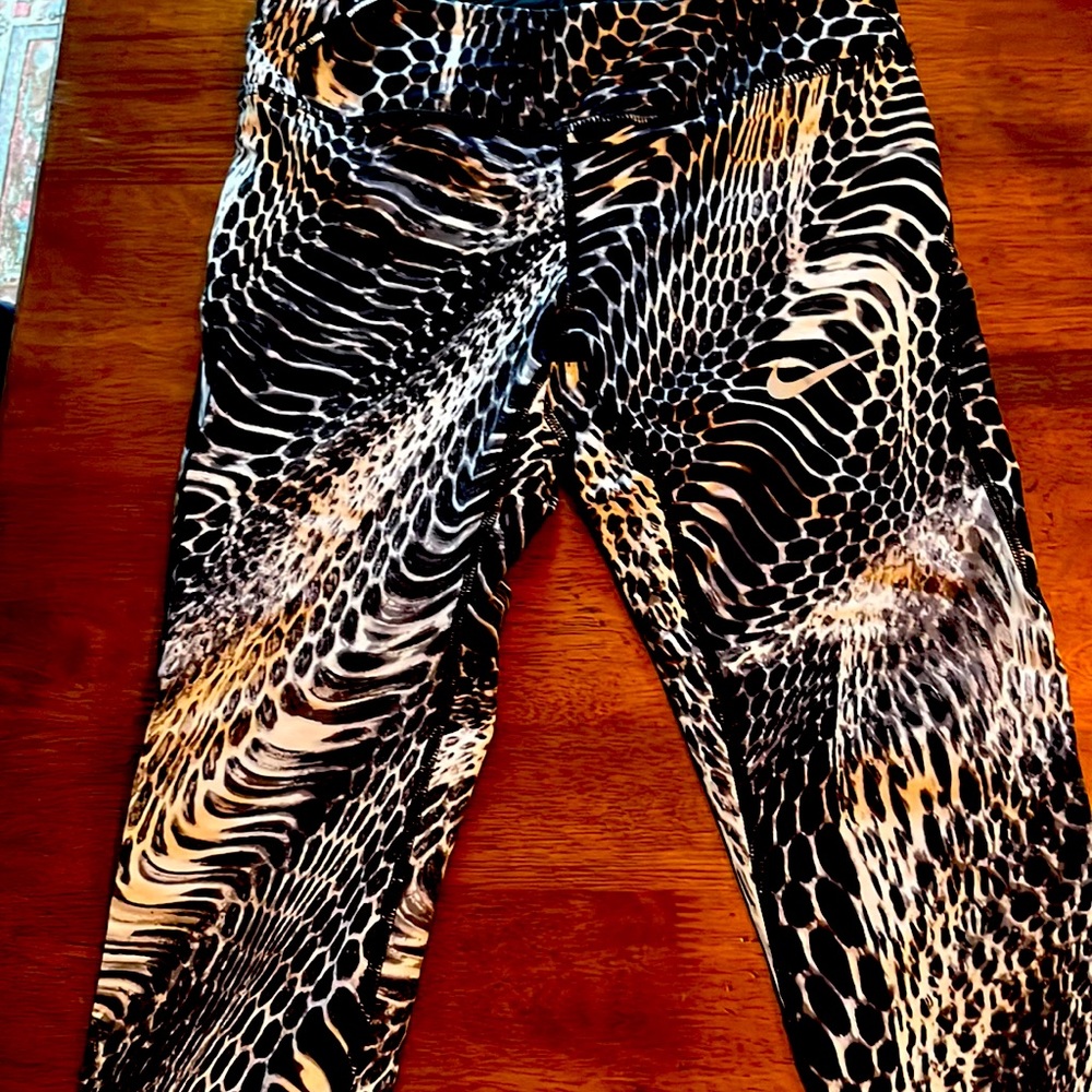 Nike dri fit running capris